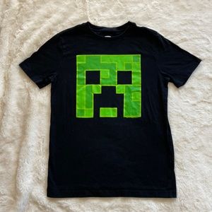 Boys Minecraft Shirt size Large (10-12)